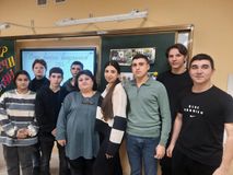 Макарова Л.Т. с выпускниками 2023 года